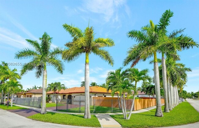 Building Photo - 13203 SW 205 Ln