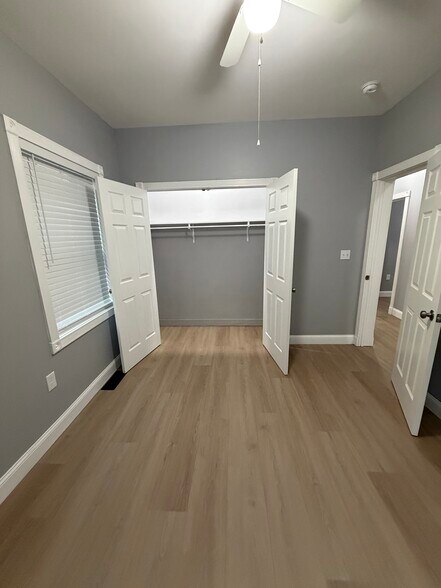 Bedroom 3 - Closet - 17 Williams St