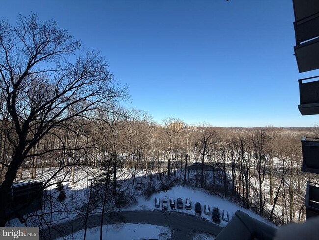 Building Photo - 5225 Pooks Hill Rd