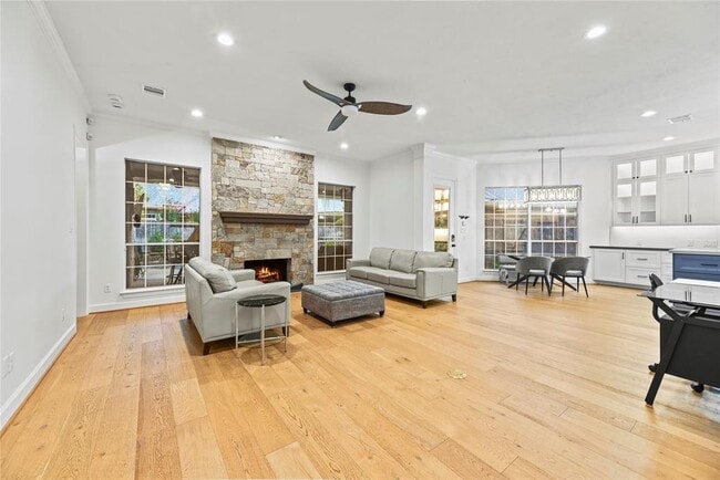 Building Photo - 4306 Stonecroft Cir