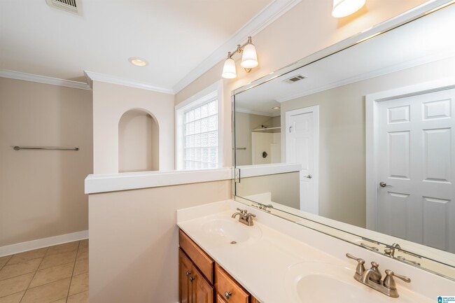 Building Photo - 1069 Kelly Creek Way