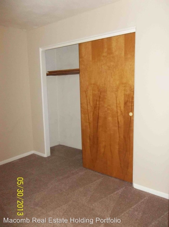 Building Photo - 369 Eggers Dr