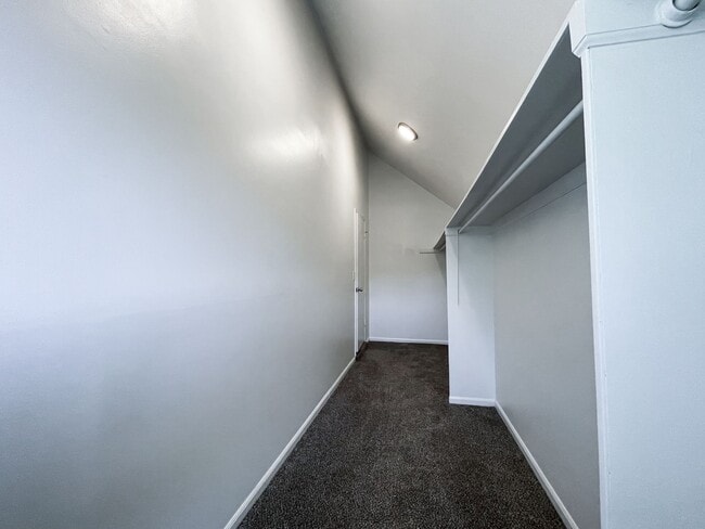 Building Photo - 709 54th St