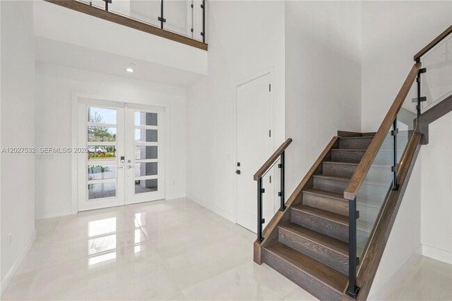 Building Photo - 12865 Wingspan Ct