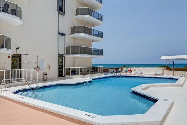 Building Photo - 6423 Collins Ave
