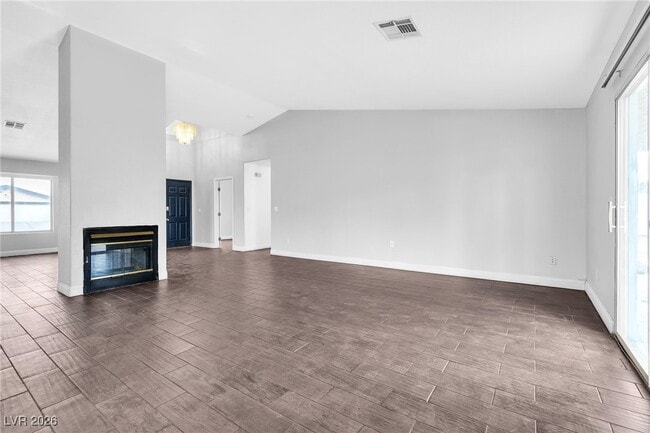 Building Photo - 3975 Duneville St