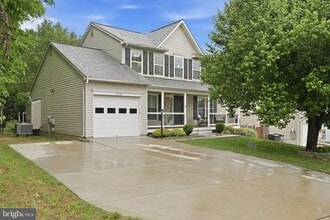 Building Photo - 5710 Ridgedale Dr