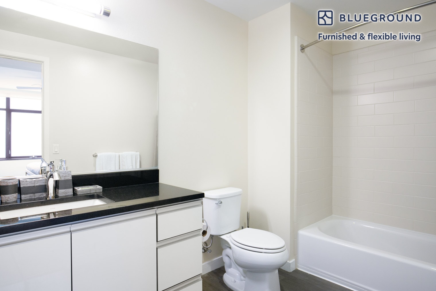 Building Photo - 690 Long Bridge St