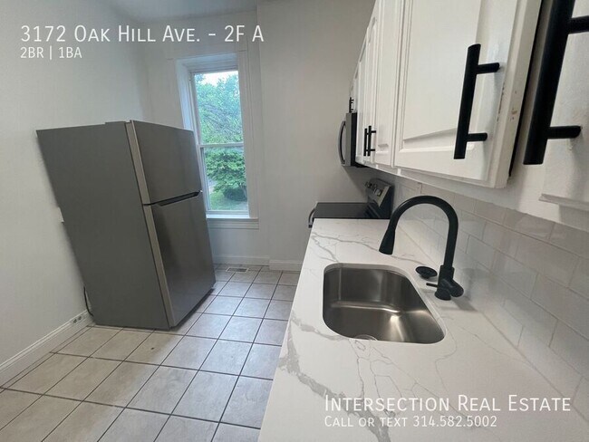 Building Photo - 3172 Oak Hill Ave