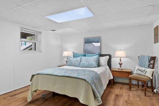 Building Photo - 462 Worthington Rd