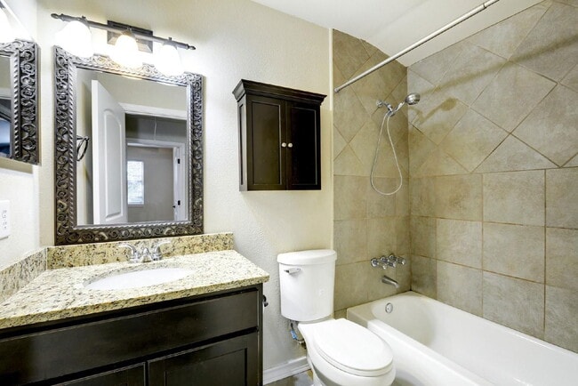 Building Photo - 6700 Cooper Ln