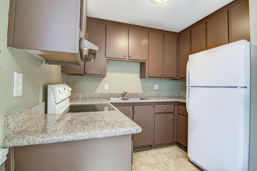 Building Photo - Wind Creek Apartments