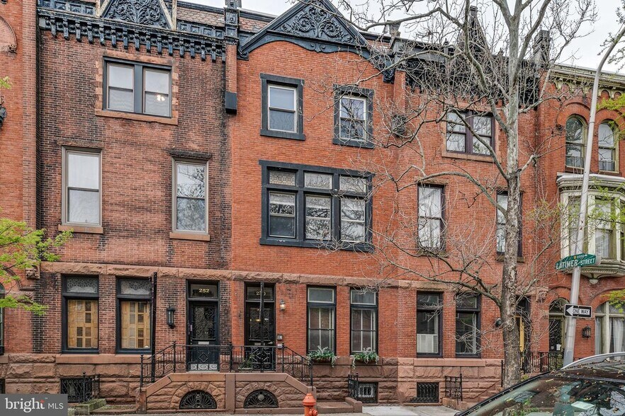 Building Photo - 250 S 23rd St
