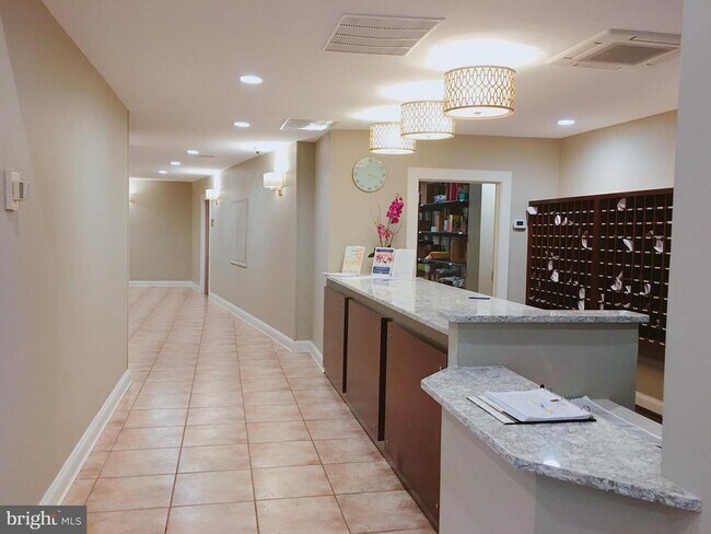 Building Photo - 5500 Holmes Run Pkwy