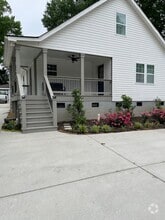 Building Photo - 1097 Dell Ave SE
