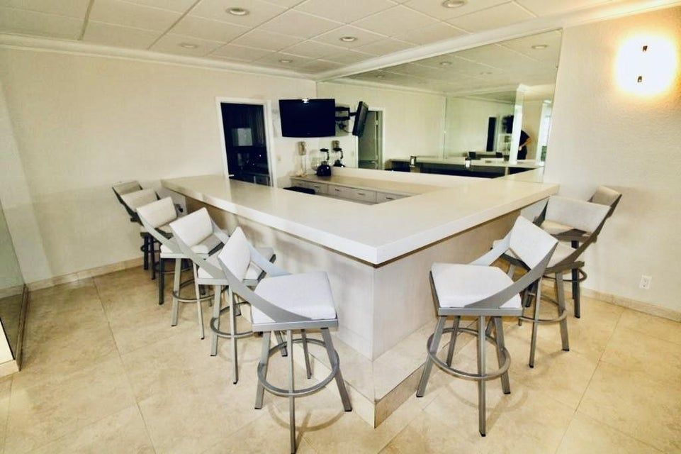 Building Photo - 3900 Galt Ocean Dr
