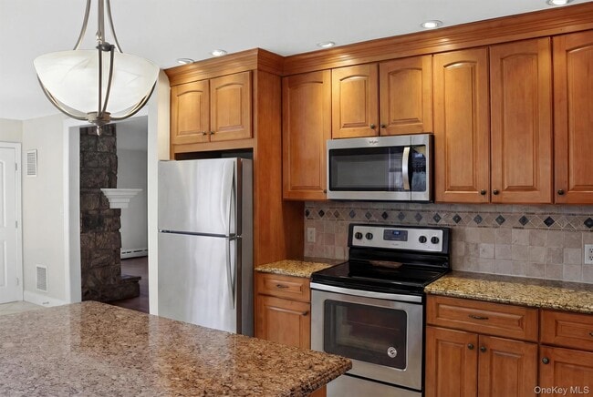 Building Photo - 80 Pines Bridge Rd