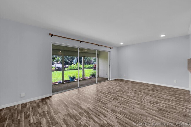 Building Photo - 342 Southwind Dr