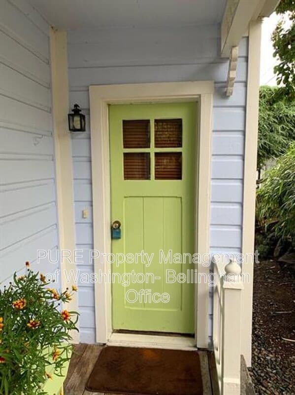 Building Photo - 520 S 3rd St