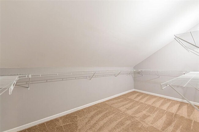 Building Photo - 3362 Colville Ave
