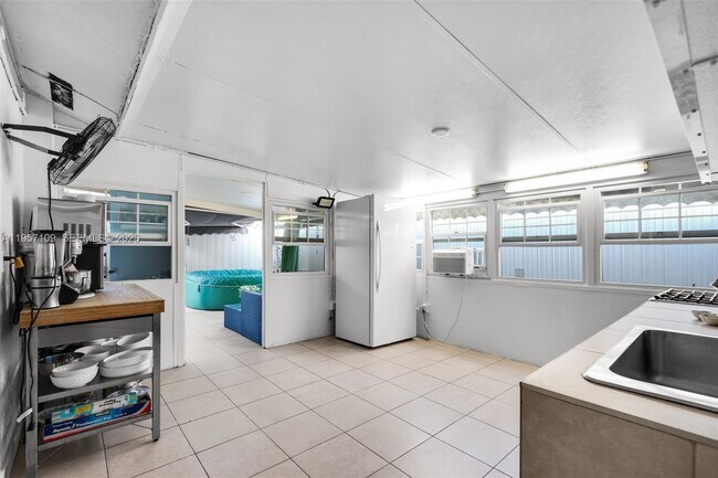 Building Photo - 7531 W 29th Way