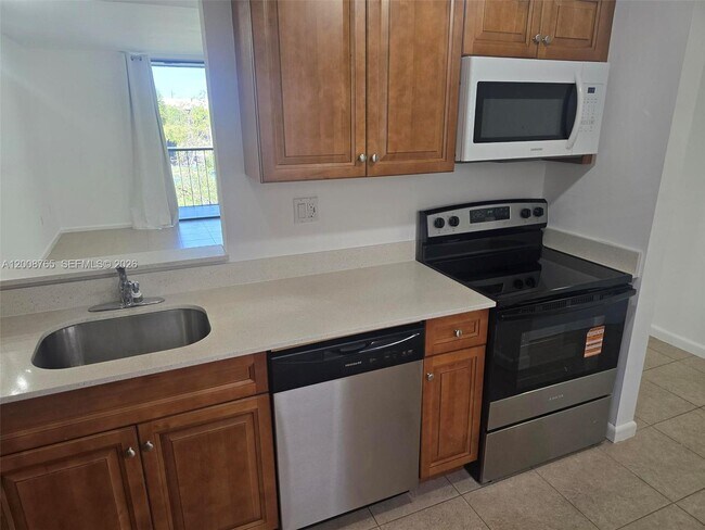Building Photo - 8045 SW 107th Ave