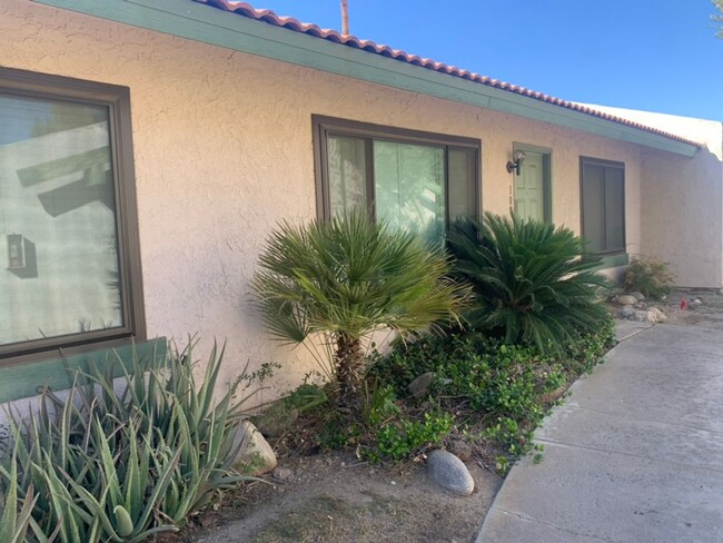 Primary Photo - Two Bedroom Single Level Condo!