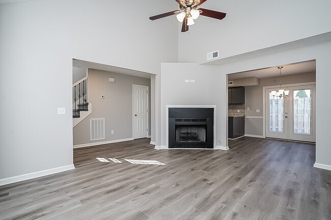 Building Photo - 123 Walton Village Dr