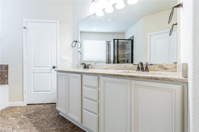 Building Photo - 1917 Tawakoni Dr