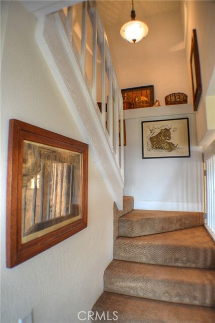 Building Photo - 146 Avenida Baja