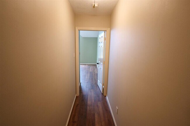 Building Photo - 4914 Maxie St