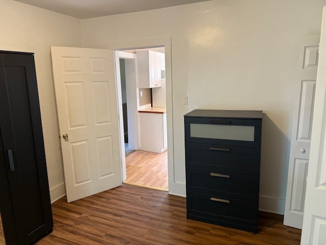 Building Photo - 5636 Des Plaines Ct