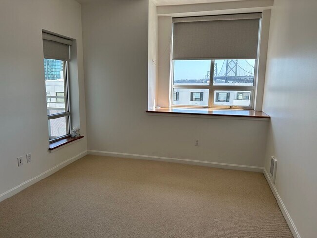 Building Photo - Epic REA: Fabulous 2 BR/2 BA South Beach C...