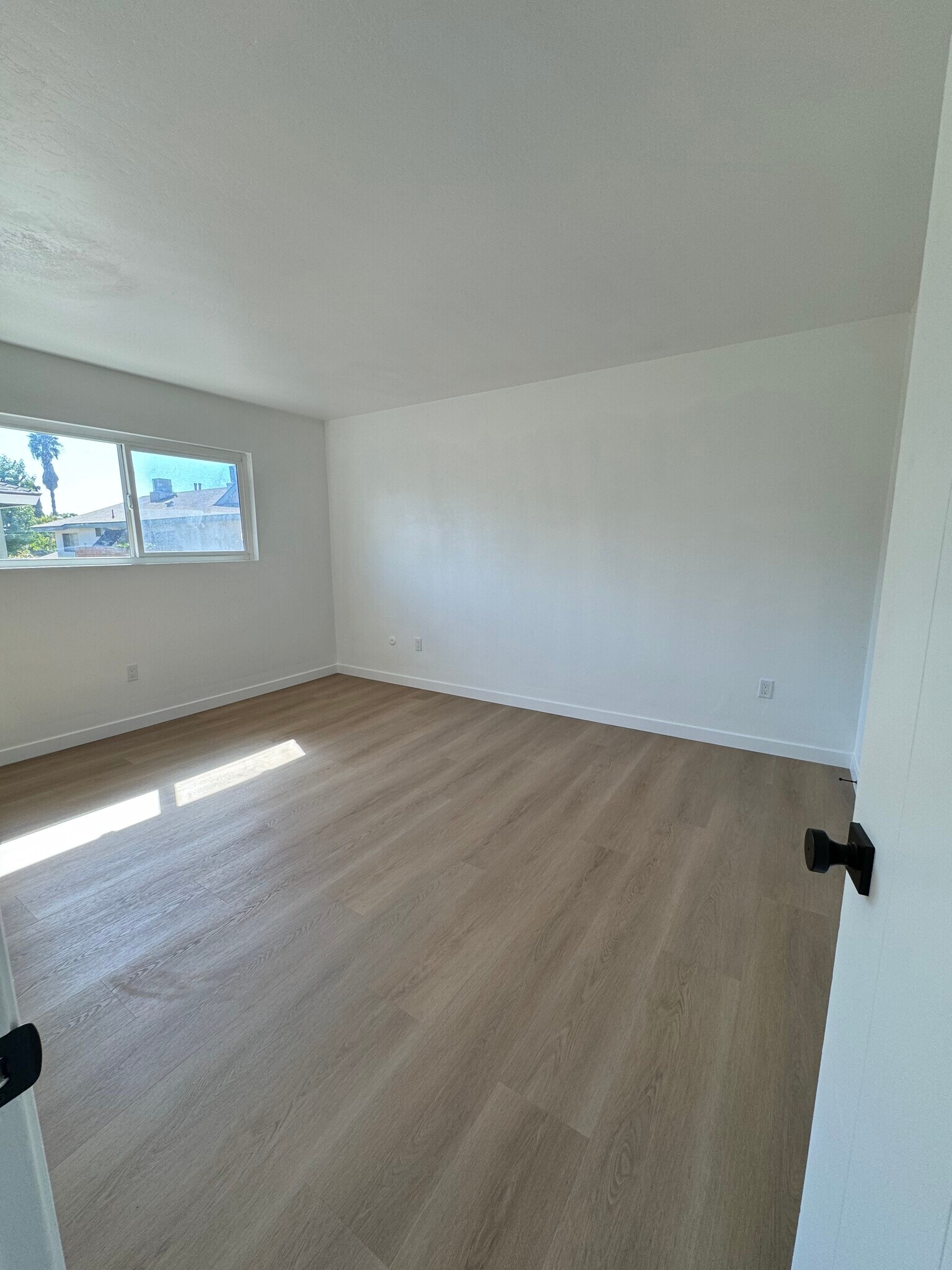 Building Photo - 2232 E Joana Dr