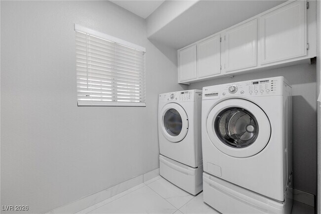 Building Photo - 265 Via Malorca St