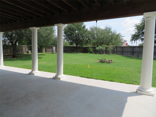 Building Photo - 3834 Granite Springs Ln