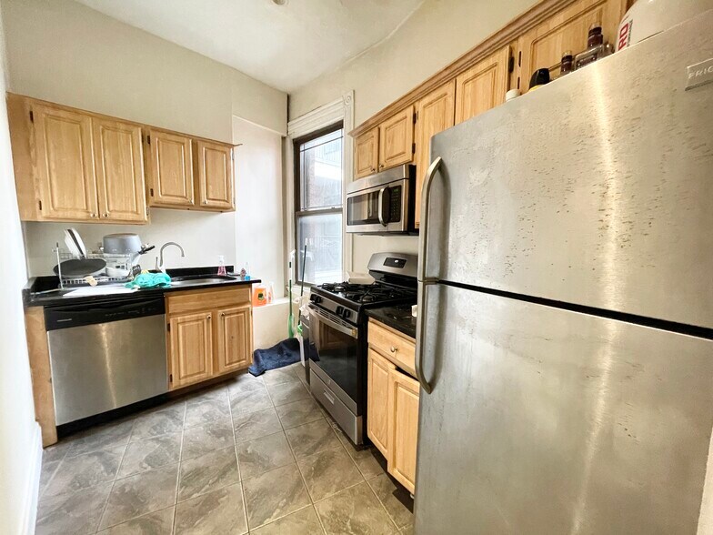 Building Photo - 1451 Tremont St
