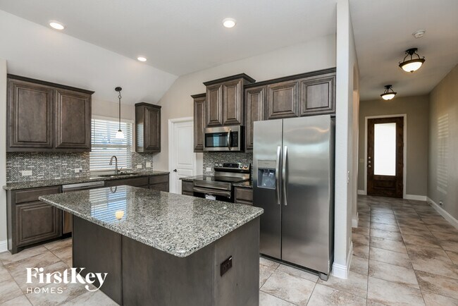 Building Photo - 312 Waverly Dr