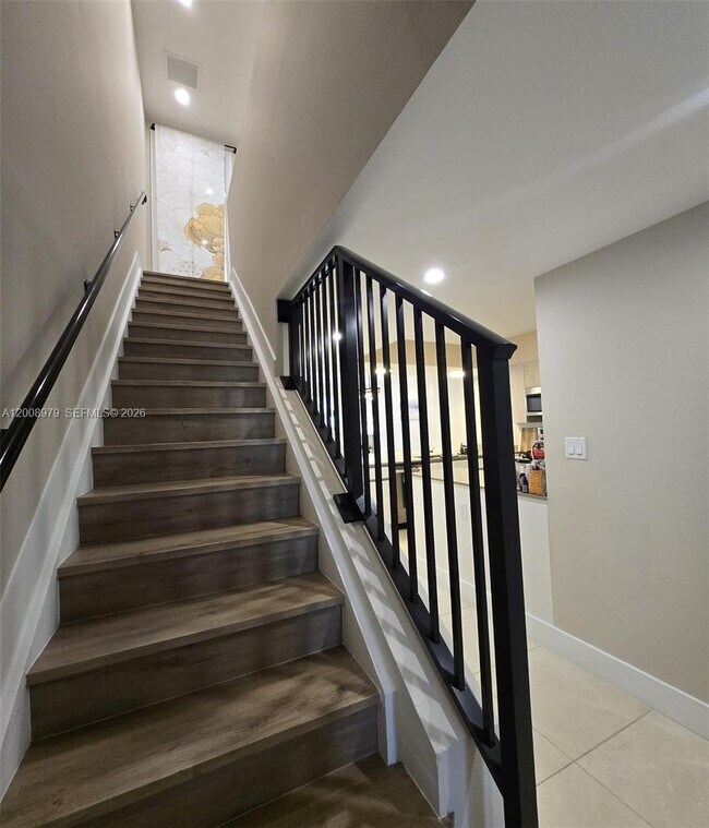 Building Photo - 5503 W Oak Wy