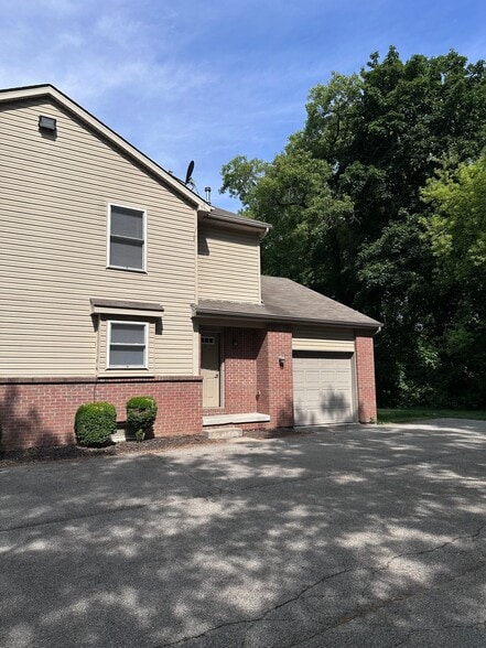 Building Photo - 6530 Brint Rd