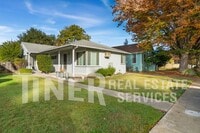 Building Photo - 208 43rd St