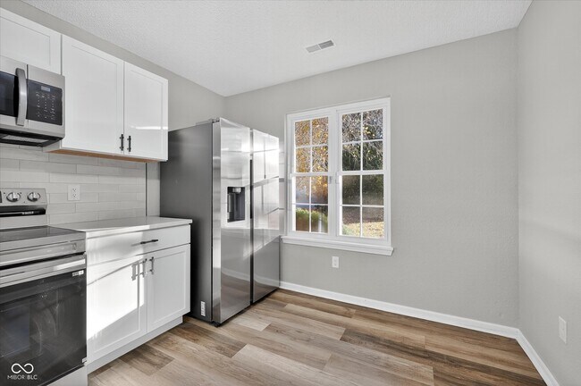 Building Photo - 12126 Blue Springs Ln