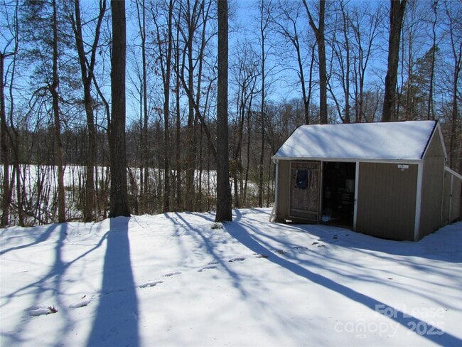 Building Photo - 116 Tulip Tree Ct