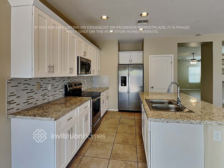 Building Photo - 17532 N 185th Ln