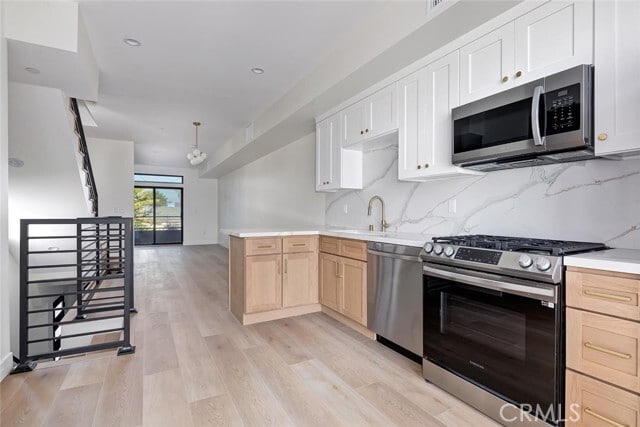 Building Photo - 5443 Blackwelder St