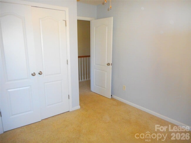 Building Photo - 5722 El Campo Ct