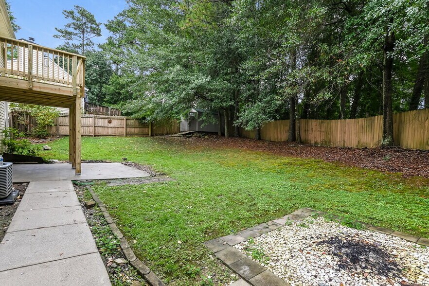 Building Photo - 3714 Crescent Hill Ln