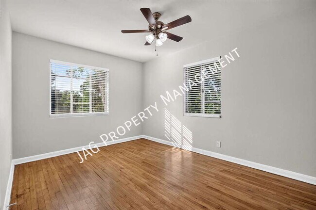 Building Photo - 2761 St Johns Ave