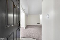 Building Photo - 60B Sumac Ct