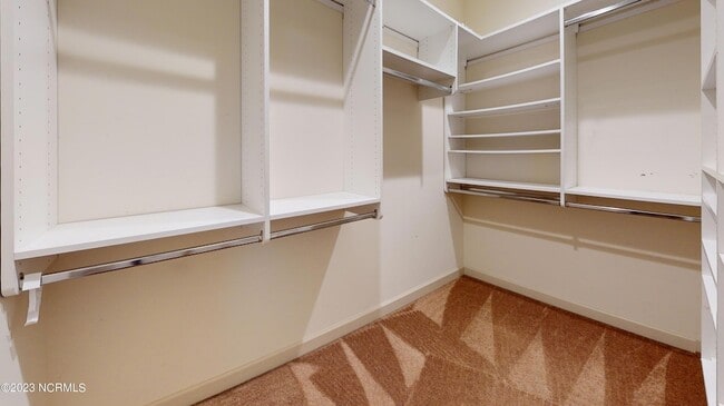 Building Photo - 45 Old Hunt Rd